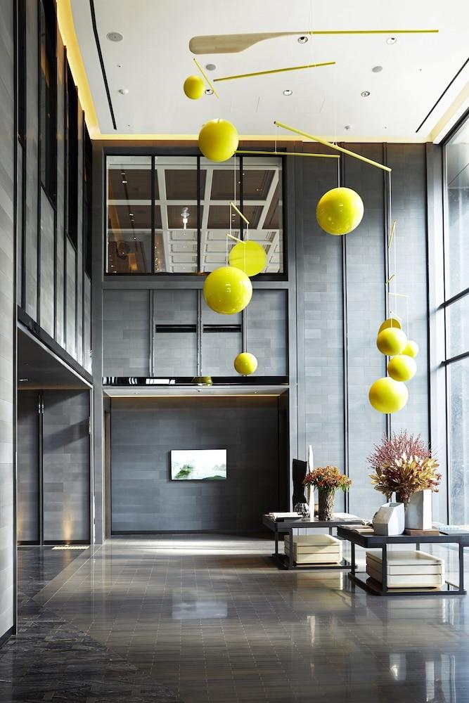 Four Seasons Hotel